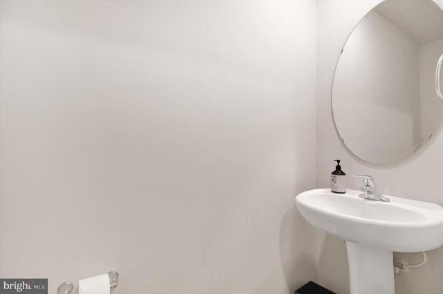 166 CHARMING FOREST AVE, La Plata, MD 20646