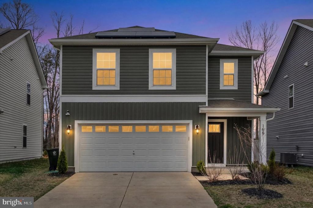 166 CHARMING FOREST AVE, La Plata, MD 20646