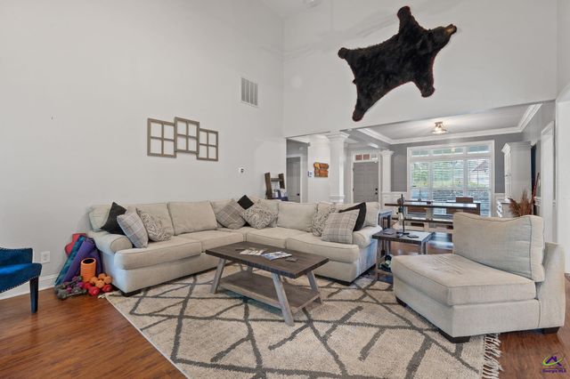 412 Arlington Falls Court, Bonaire, GA 31005