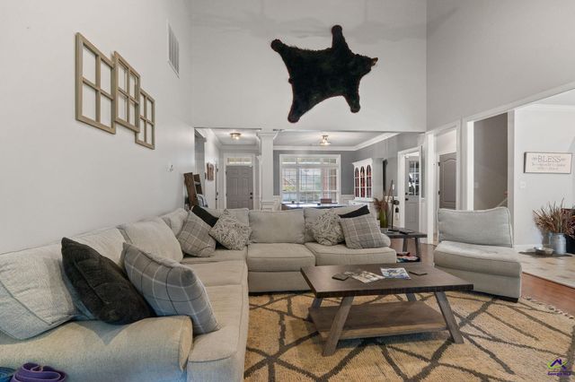 412 Arlington Falls Court, Bonaire, GA 31005