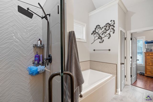 412 Arlington Falls Court, Bonaire, GA 31005