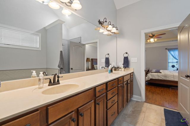 412 Arlington Falls Court, Bonaire, GA 31005