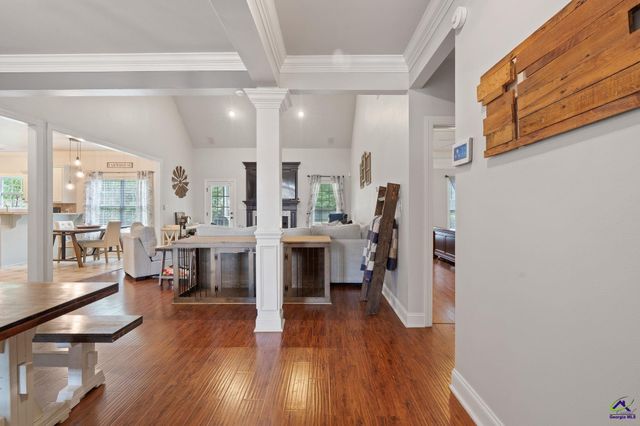 412 Arlington Falls Court, Bonaire, GA 31005