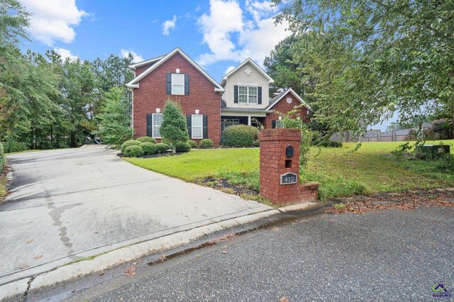 412 Arlington Falls Court, Bonaire, GA 31005