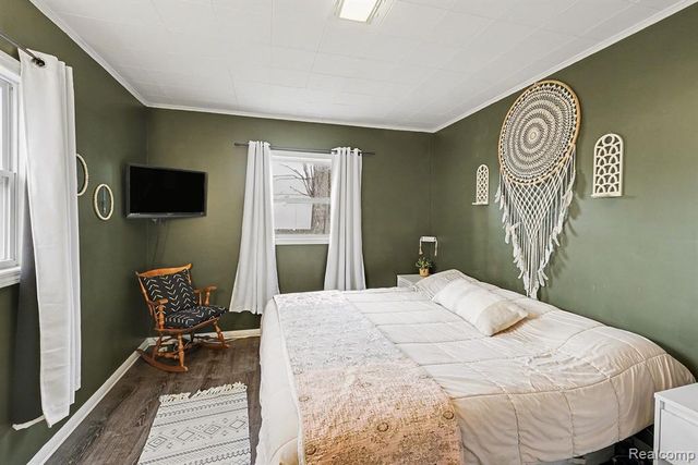 507 N Walnut Street, Fenton, MI 48430