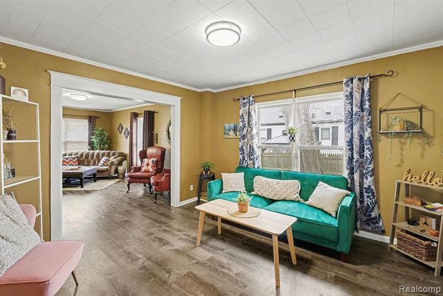 507 N Walnut Street, Fenton, MI 48430