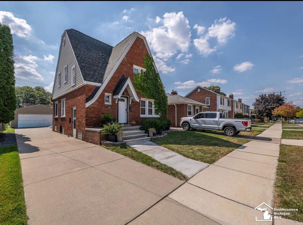 15777 Mclain Avenue, Allen Park, MI 48101