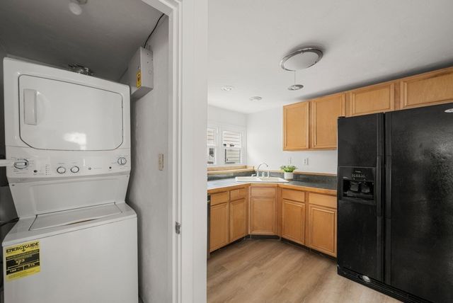 2-4 New Haven Street 4, Boston, MA 02132