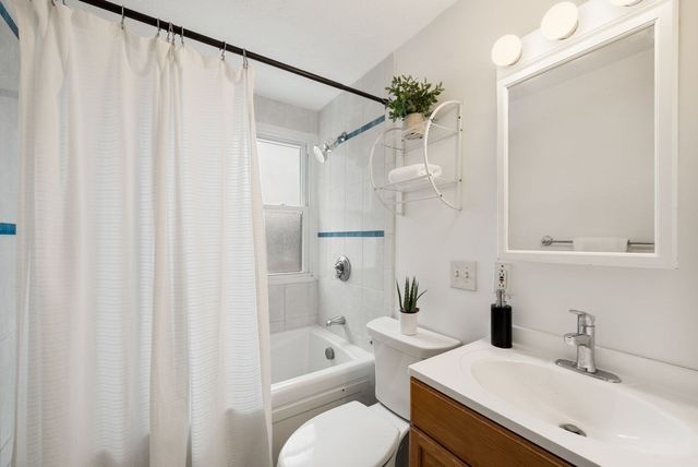 2-4 New Haven Street 4, Boston, MA 02132