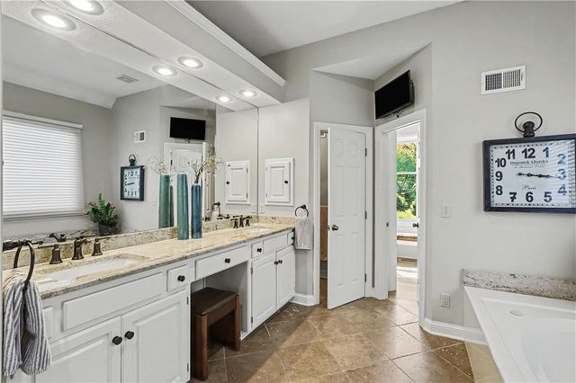 14131 Cody Street, Overland Park, KS 66221