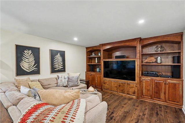 14131 Cody Street, Overland Park, KS 66221