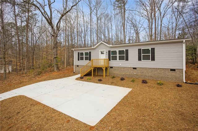 6 W Richfield Drive, Westminster, SC 29693