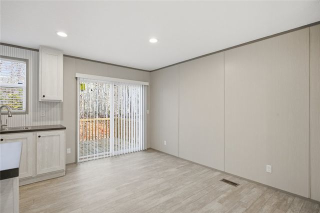 6 W Richfield Drive, Westminster, SC 29693