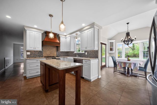 450 COLDSTREAM DR, Berwyn, PA 19312