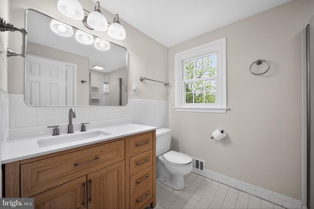 450 COLDSTREAM DR, Berwyn, PA 19312