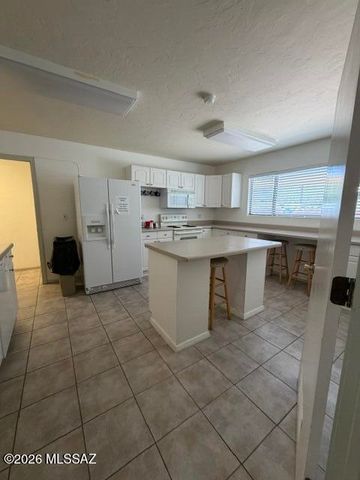 1348 S Avenida Polar Apt K111, Tucson, AZ 85710