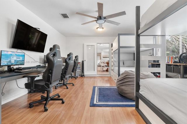 13821 Mustang Trl, Southwest Ranches, FL 33330