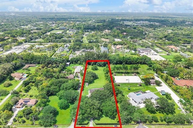 13821 Mustang Trl, Southwest Ranches, FL 33330