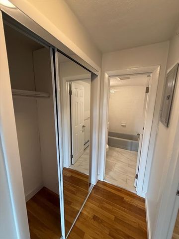 21 Warren 2-4, Waltham, MA 02453