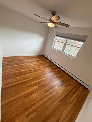 21 Warren 2-4, Waltham, MA 02453