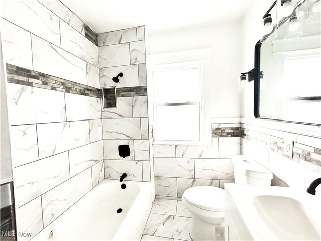 1229 Melbourne Road, East Cleveland, OH 44112