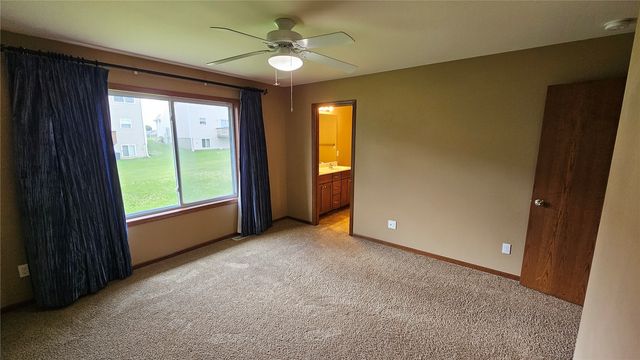 1975 49th Street, Marion, IA 52302