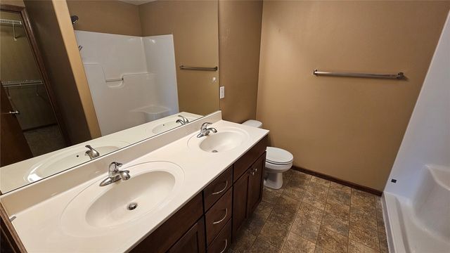 1975 49th Street, Marion, IA 52302