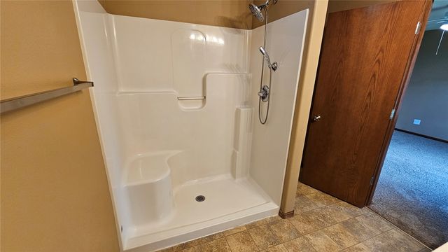 1975 49th Street, Marion, IA 52302