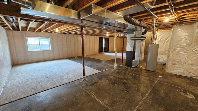 1975 49th Street, Marion, IA 52302