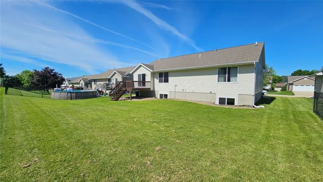 1975 49th Street, Marion, IA 52302