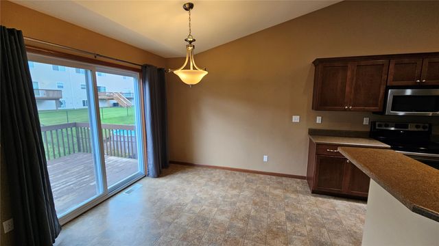 1975 49th Street, Marion, IA 52302
