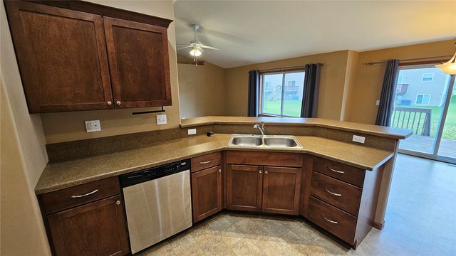 1975 49th Street, Marion, IA 52302