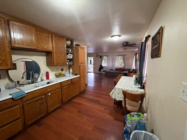 571 U St, Rio Linda, CA 95673