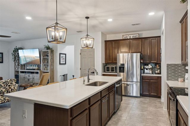 2033 STILLWOOD WAY, St Cloud, FL 34771