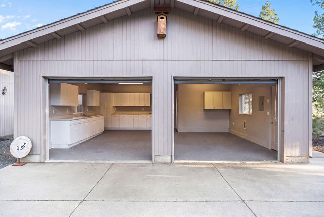 21725 Rickard Road, Bend, OR 97702