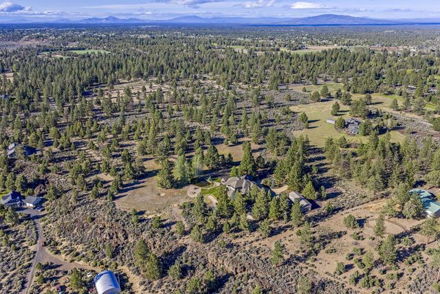 21725 Rickard Road, Bend, OR 97702