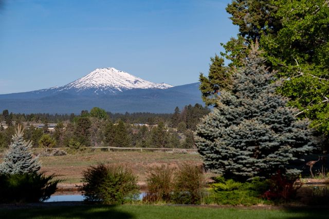 21725 Rickard Road, Bend, OR 97702