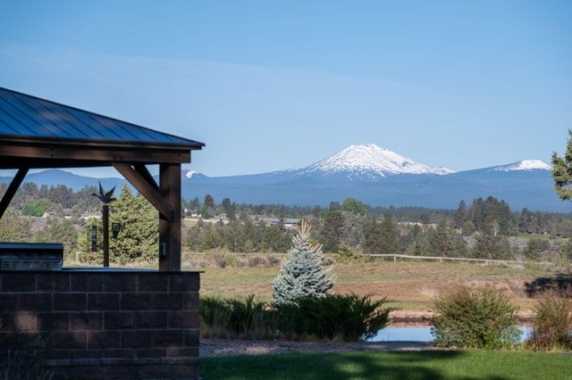 21725 Rickard Road, Bend, OR 97702