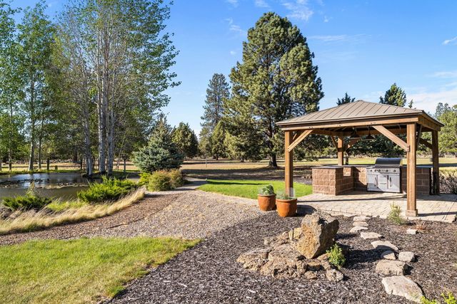 21725 Rickard Road, Bend, OR 97702