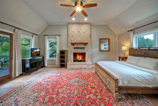 101 Arrowlake RD, Wimberley, TX 78676