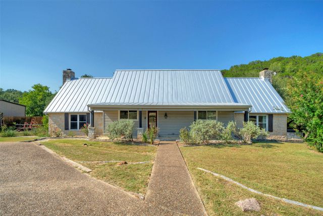 101 Arrowlake RD, Wimberley, TX 78676