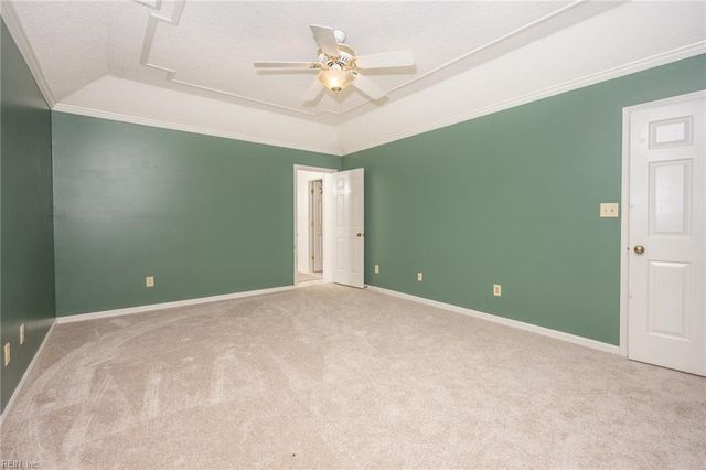 924 Fox Ridge TRL, Chesapeake, VA 23322