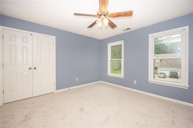 924 Fox Ridge TRL, Chesapeake, VA 23322