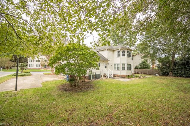 924 Fox Ridge TRL, Chesapeake, VA 23322