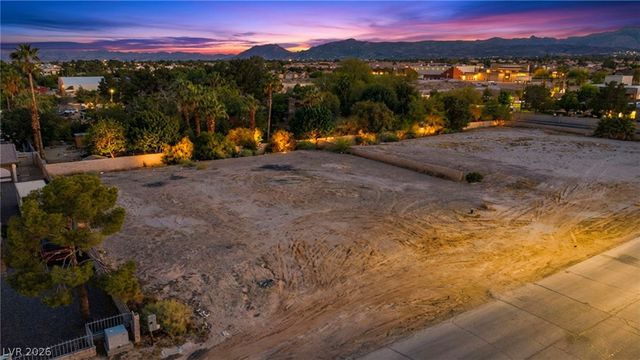 7460 Topaz Street, Las Vegas, NV 89120