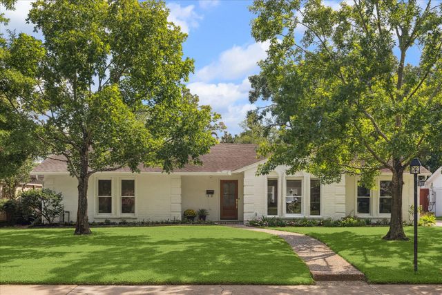 10027 Longmont Drive, Houston, TX 77042