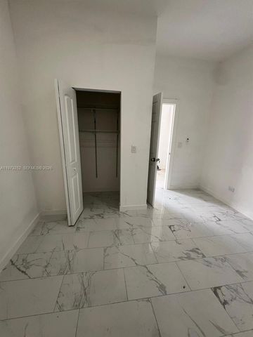 1375 NE 135th St B, North Miami, FL 33161