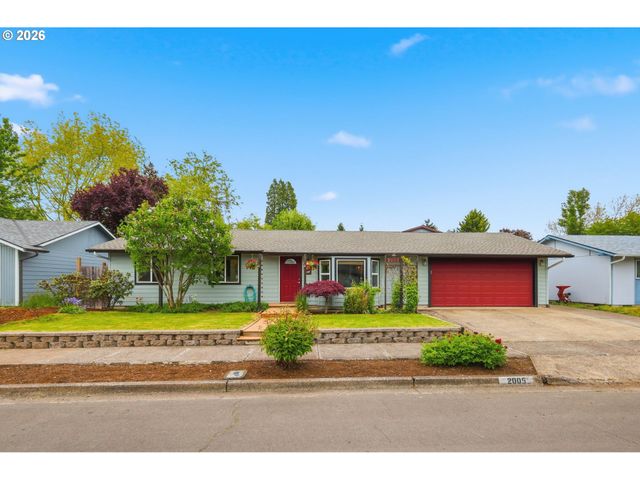 2005 AMIRANTE St, Eugene, OR 97402