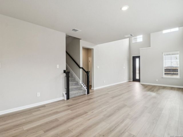 6438 Prince Howard, San Antonio, TX 78239