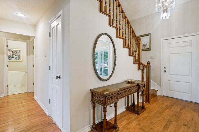 10 Lundys Lane, Richardson, TX 75080
